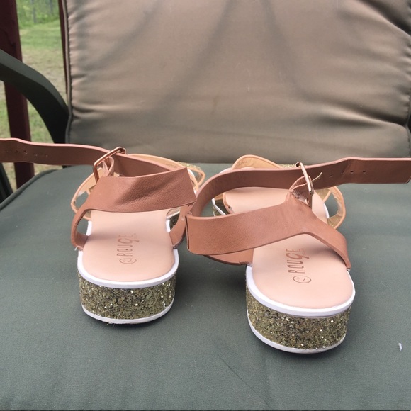 SANDALS ✨ - Picture 4 of 11